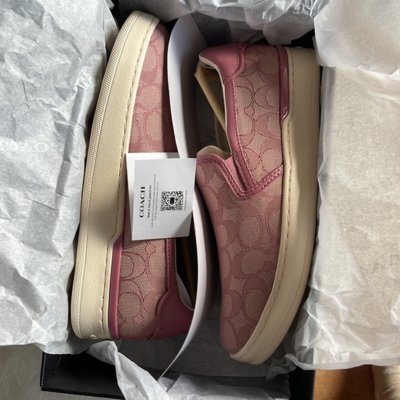NWT in box Coach slip-on sneakers size 7.5 - Picture 6 of 6